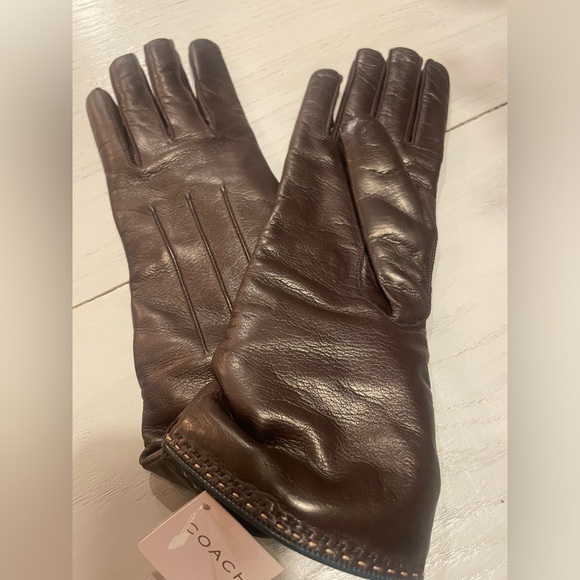 Coach Leather lined with Cashmere women's gloves.NWT - Picture 3 of 5